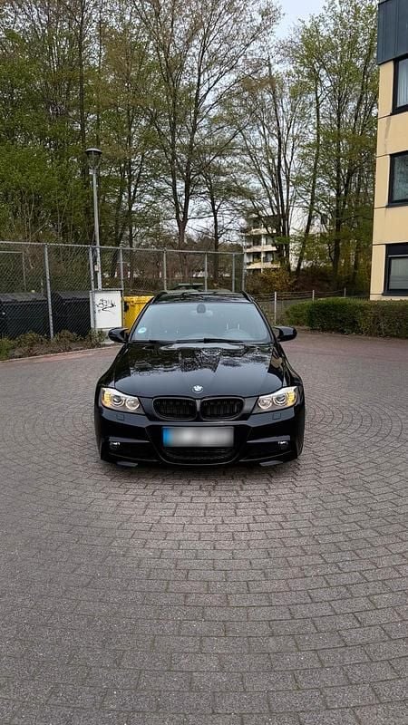 Gebraucht BMW 320 M Performance 184 PS (135 kW) 2012 Schwarz Kombi