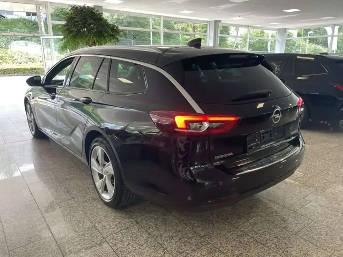 Gebraucht Opel Insignia Dynamic 170 PS (125 kW) 2018 Schwarz, metallic Kombi
