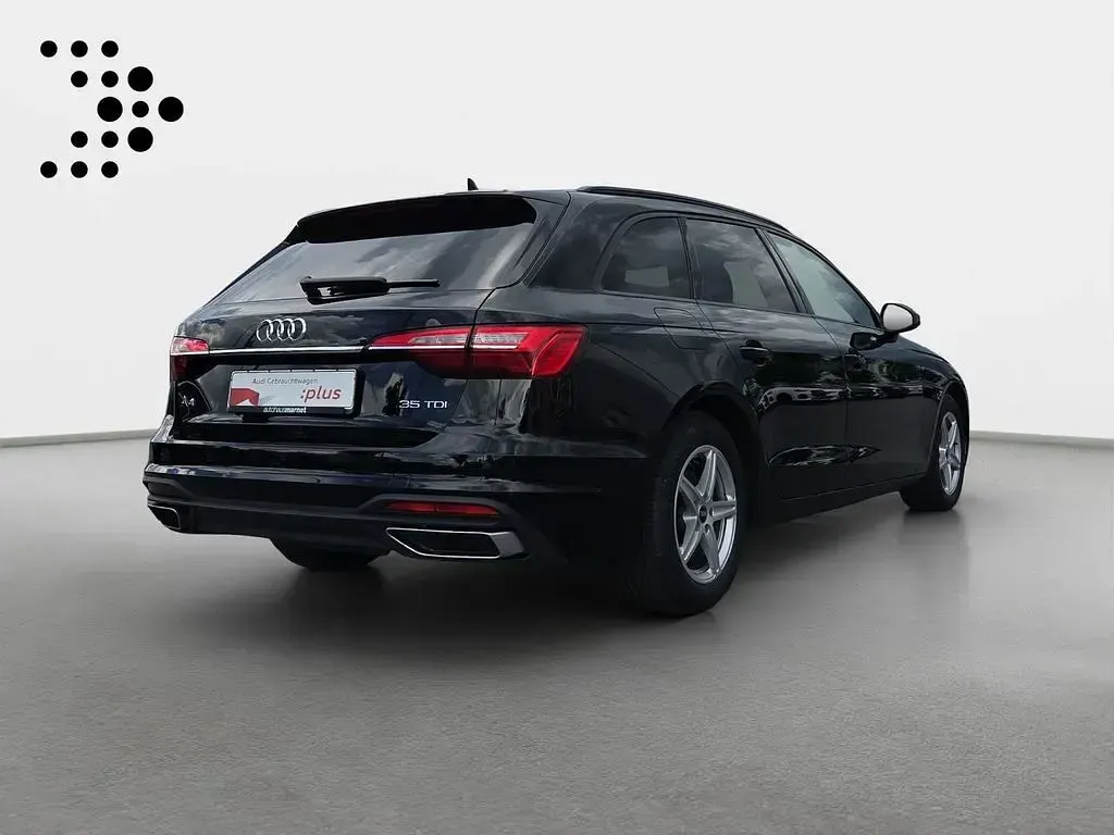 Gebraucht Audi A4 163 PS (119 kW) 2023 Brillantschwarz Kombi