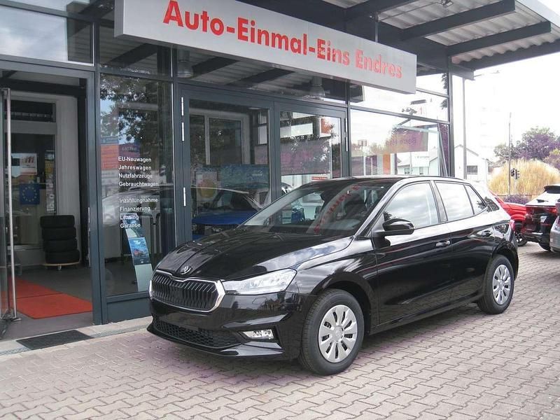 Black magic metallic Neu 2025 Skoda Fabia Essence Limousine | 19.790 € (Fairer Preis) - Bild 1/4