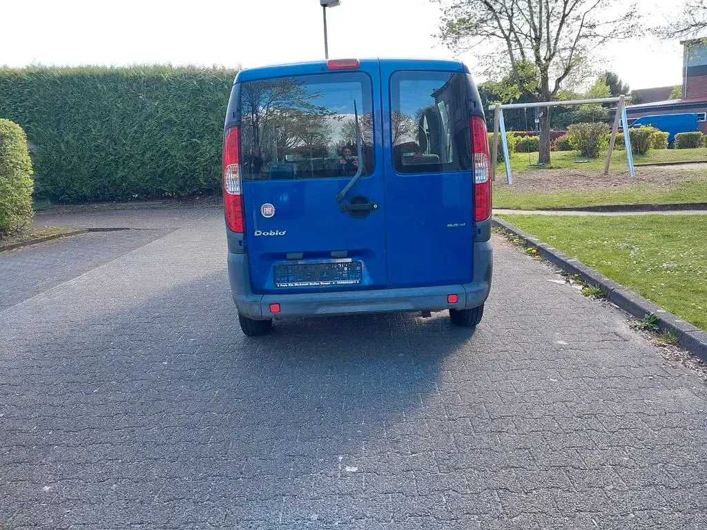 Gebraucht Fiat Doblò Dynamic 75 PS (55 kW) 2011 Blau Van / Kleinbus