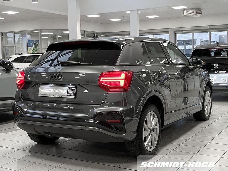 Gebraucht Audi Q2 S-Line 150 PS (110 kW) 2024 Grau SUV