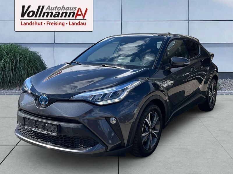 Grau Gebraucht 2023 Toyota C-HR Team SUV | 24.450 € - Bild 1/4