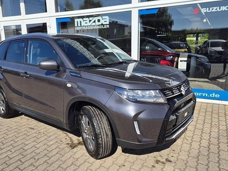 Neu Suzuki Vitara Comfort 131 PS (96 kW) 2025 Titan dark gray pearl metallic SUV