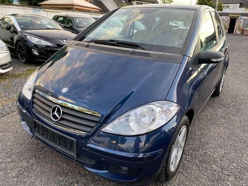 Blau (metallic) Gebraucht 2006 Mercedes A170 Kleinwagen | 3.850 € (Superpreis) - Bild 1/4