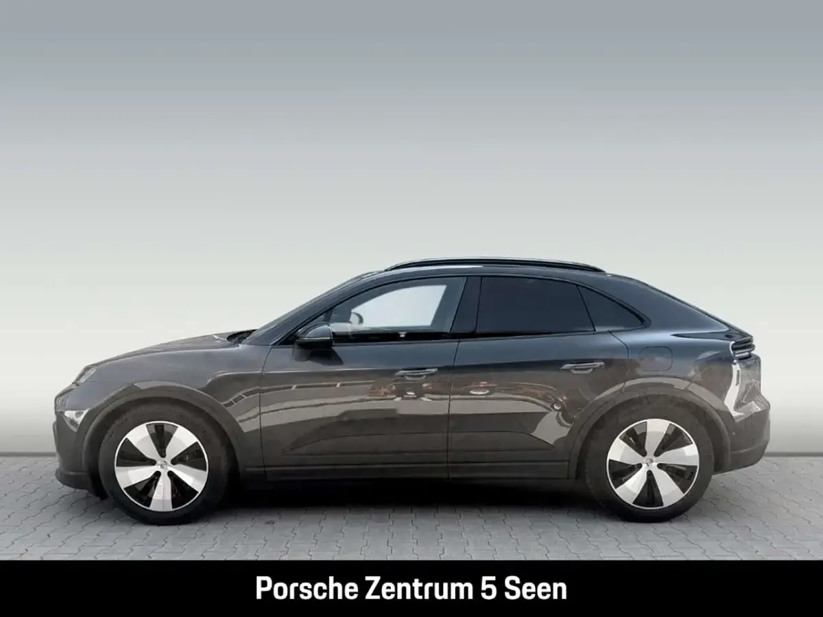 Gebraucht Porsche Macan 408 PS (300 kW) 2024 Vulkangraumetallic SUV