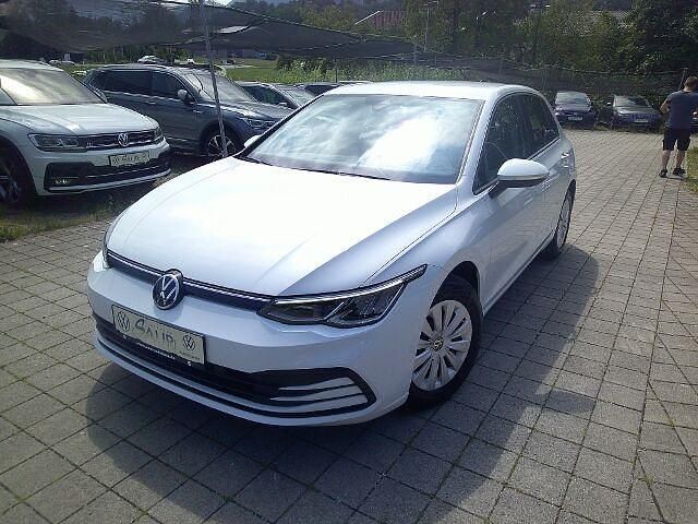 Gebraucht VW Golf VIII Basis 90 PS (66 kW) 2021 Pure white Limousine
