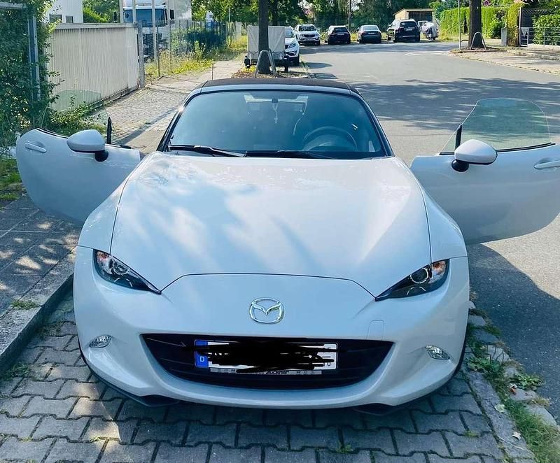 Weiß Gebraucht 2017 Mazda MX5 Prime-Line Cabrio | 17.600 € (Guter Preis) - Bild 1/4