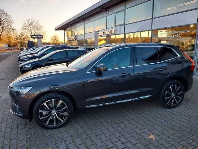 Gebraucht Volvo XC60 Inscription 398 PS (292 kW) 2023 Platinum grey / metallic SUV