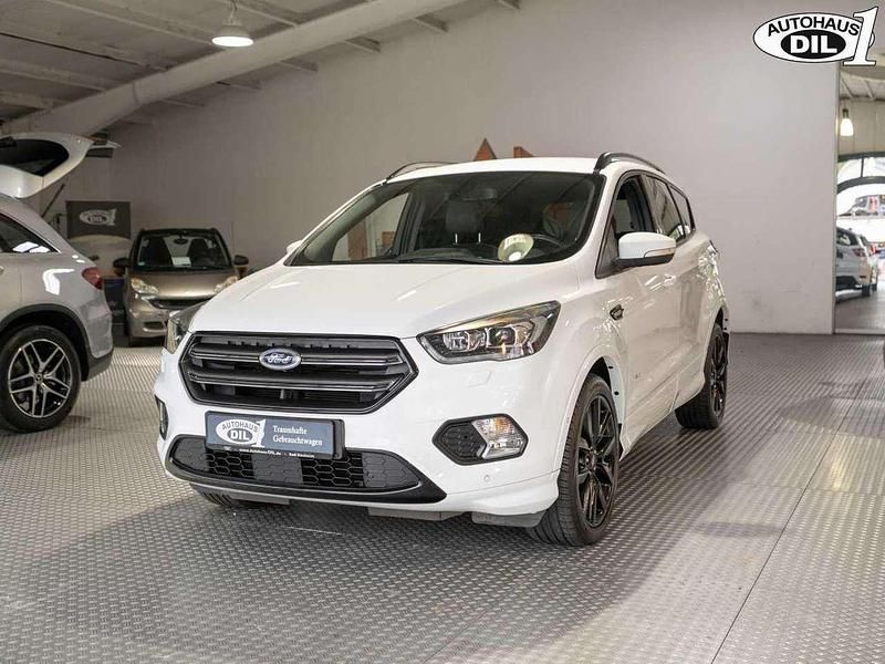 Gebraucht Ford Kuga 182 PS (133 kW) 2018 Wei� (frostwei�) SUV