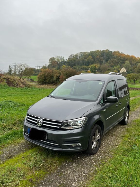 Grau Gebraucht 2016 VW Caddy Maxi Comfortline Van / Kleinbus | 22.400 € (Superpreis) - Bild 1/4