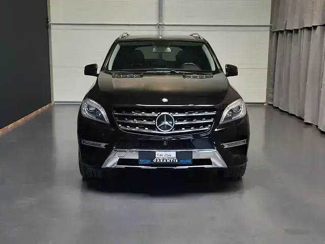Gebraucht Mercedes ML350 AMG 258 PS (189 kW) 2013 Schwarz SUV