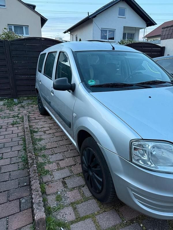 Second-hand Dacia Logan 87 CP (63 kW) 2010 Argintiu Break