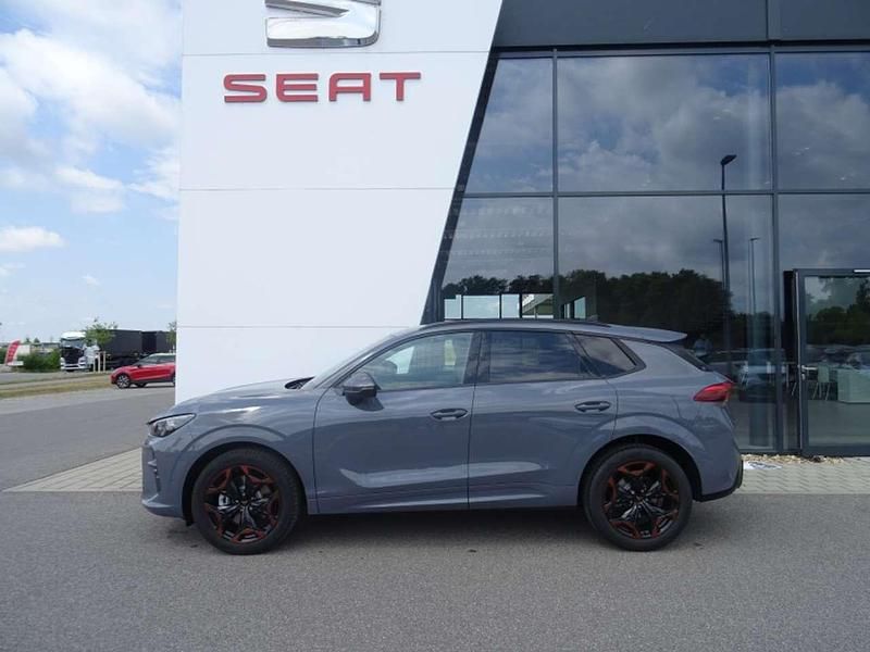 Neu Cupra Terramar 204 PS (150 kW) 2025 Graphene grau SUV