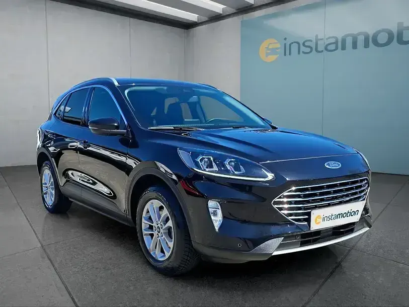 Gebraucht Ford Kuga Titanium 120 PS (88 kW) 2021 Schwarz SUV