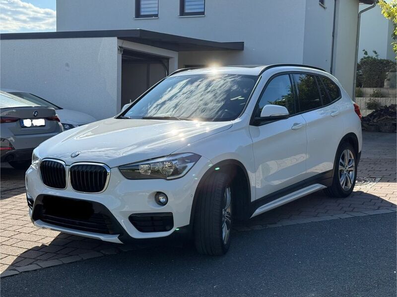 Weiß Gebraucht 2017 BMW X1 Sport Line SUV | 17.500 € (Fairer Preis) - Bild 1/4