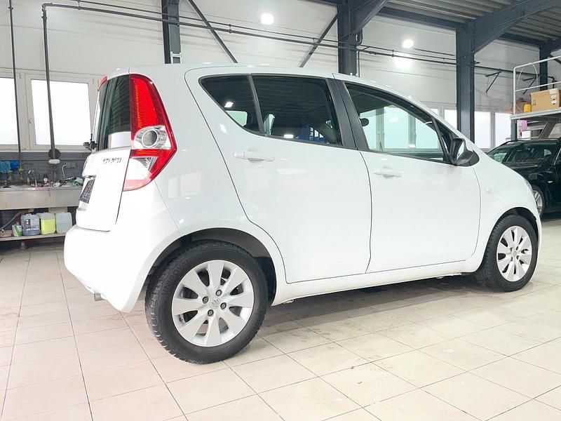 Gebraucht Suzuki Splash 85 PS (62 kW) 2009 Weiß Kleinwagen