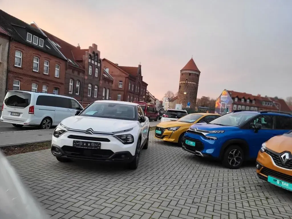 Gebraucht Citroën e-C4 Feel 100 kW (136 PS) 2022 Weiß Limousine