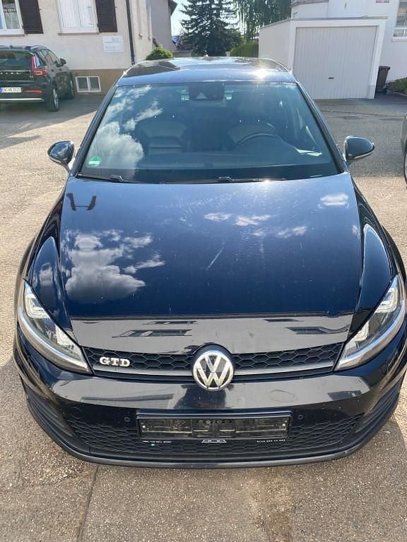 Schwarz Gebraucht 2015 VW Golf GTD Limousine | 13.900 € (Guter Preis) - Bild 1/4