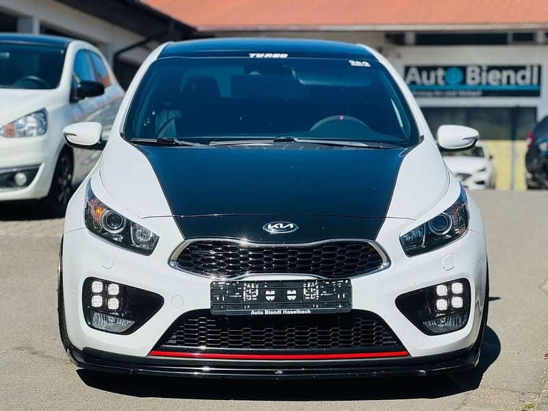 Gebraucht Kia Ceed GT-Track 204 PS (150 kW) 2017 Weiß Kleinwagen