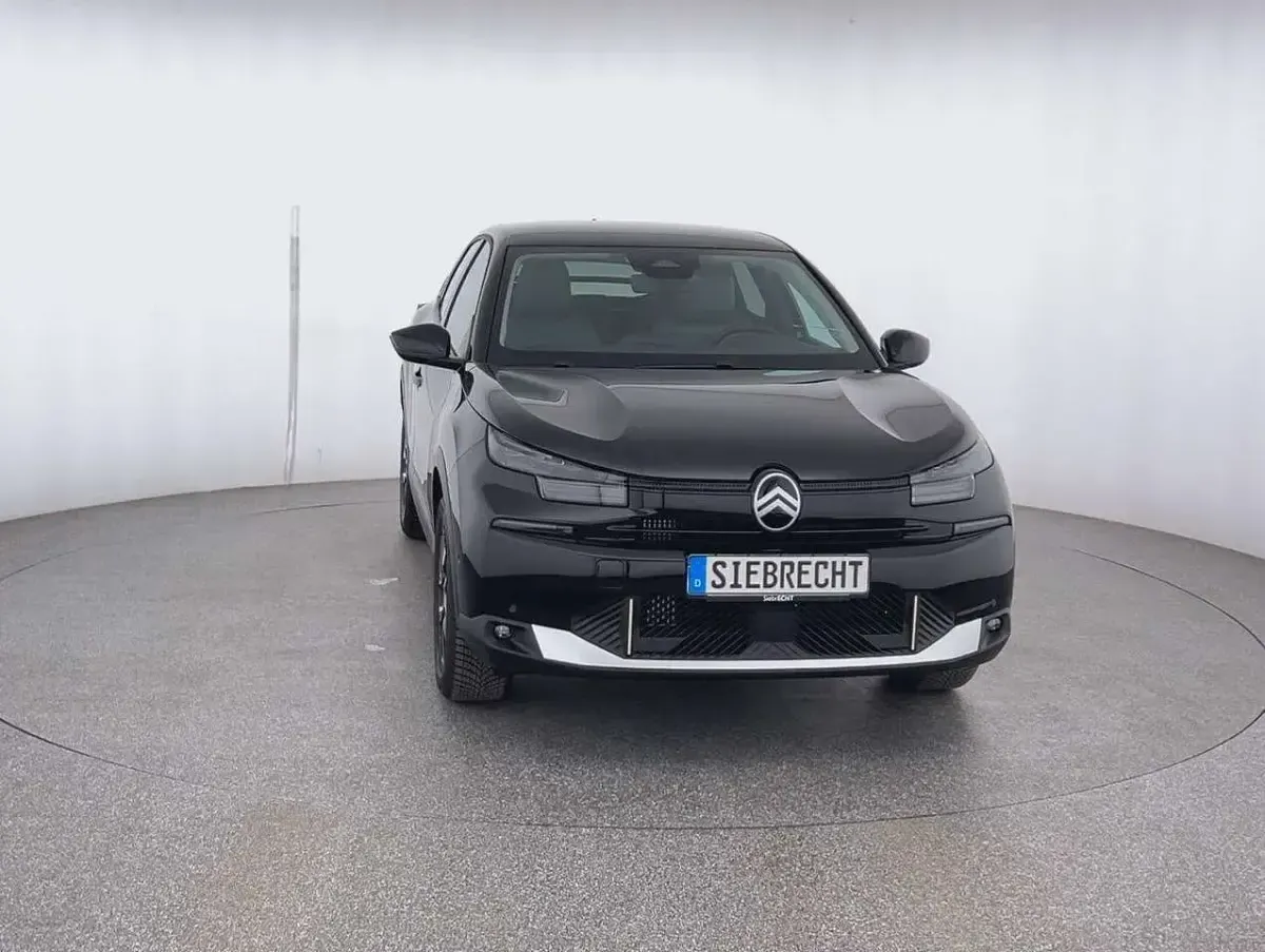 Neu Citroën C4 145 PS (106 kW) 2025 Schwarz Limousine