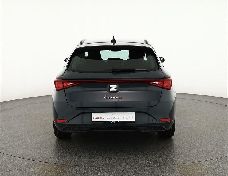 Neu Seat Leon ST 116 PS (85 kW) 2025 Blau Kombi