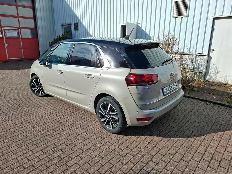 Gebraucht Citroën C4 98 PS (72 kW) 2019 Braun Limousine