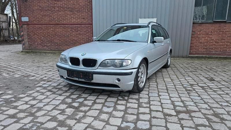 Gebraucht BMW 320 150 PS (110 kW) 2005 Schwarz Kombi