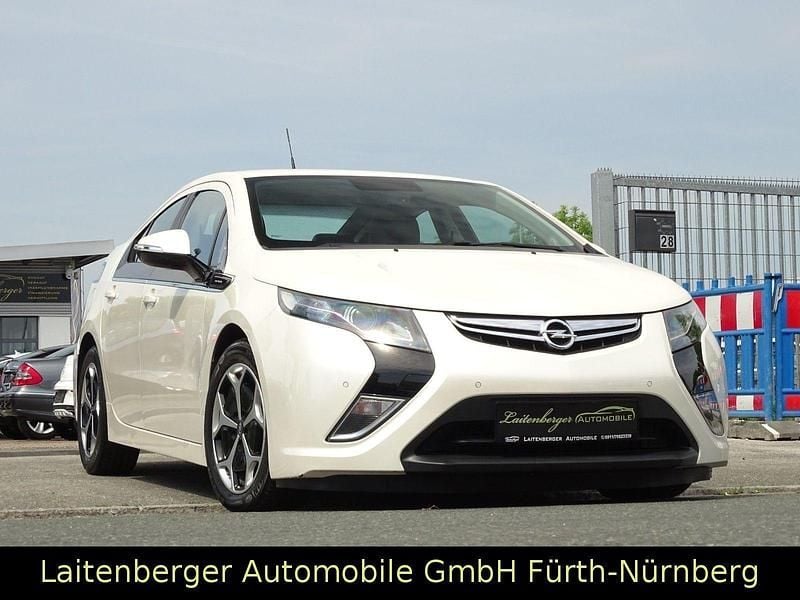 Gebraucht Opel Ampera Edition 151 PS (111 kW) 2012 Weiß Kleinwagen