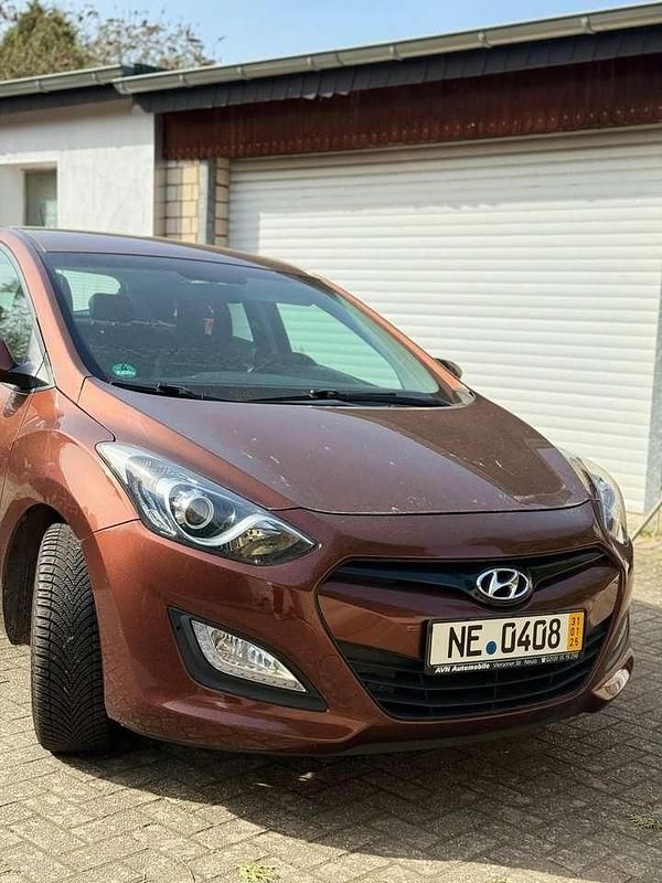 Gebraucht 2012 Hyundai i30 Classic Limousine | 5.800 € (Fairer Preis) - Bild 1/4