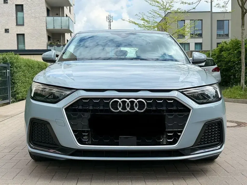 Gebraucht Audi A1 Sportback Advanced 110 PS (80 kW) 2021 Grau Kleinwagen