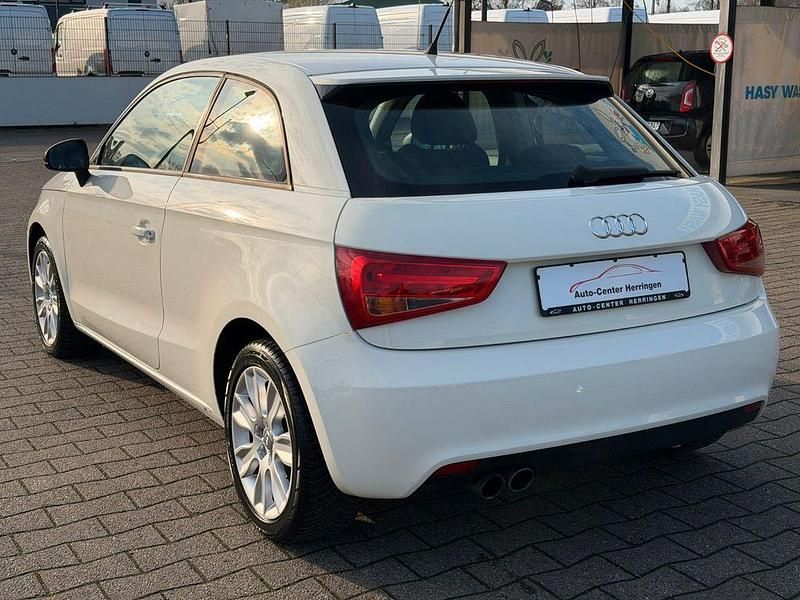 Gebraucht Audi A1 Ambition 122 PS (89 kW) 2010 Weiß Kleinwagen
