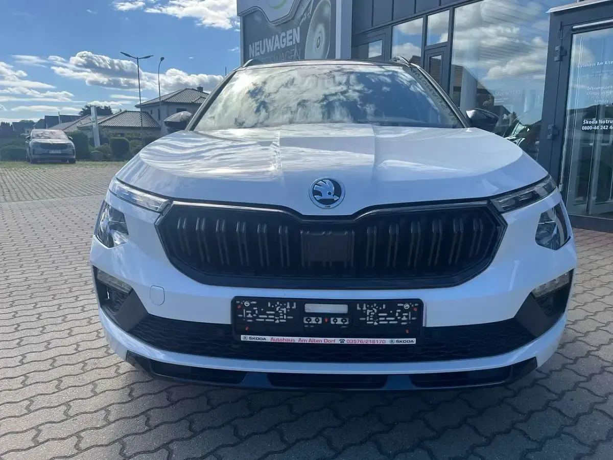 Gebraucht Skoda Kamiq Monte Carlo 150 PS (110 kW) 2025 Moonweiss metallic SUV