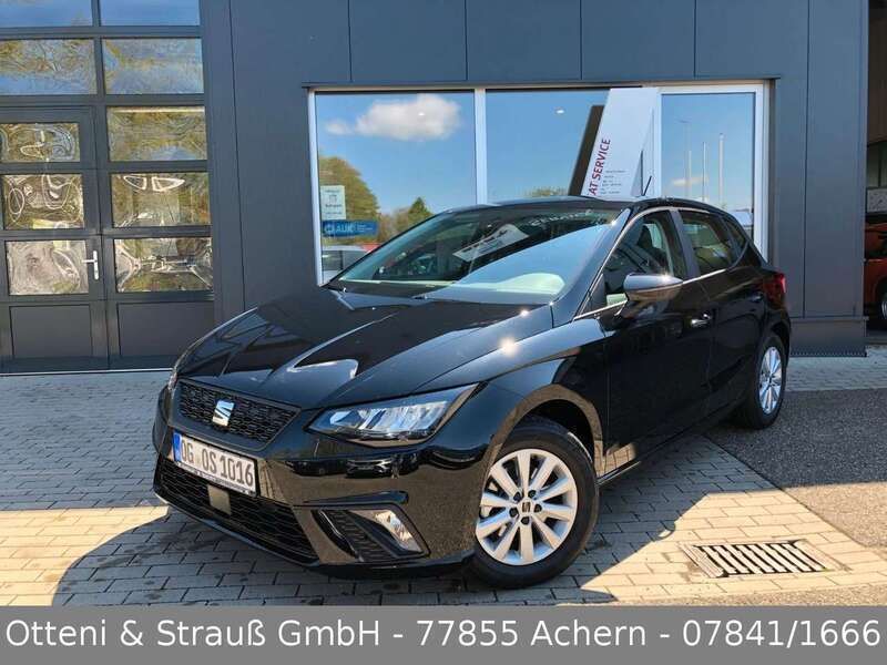 Mitternachtsschwarz Gebraucht 2023 Seat Ibiza Style Limousine | 19.999 € (Etwas zu teuer) - Bild 1/4