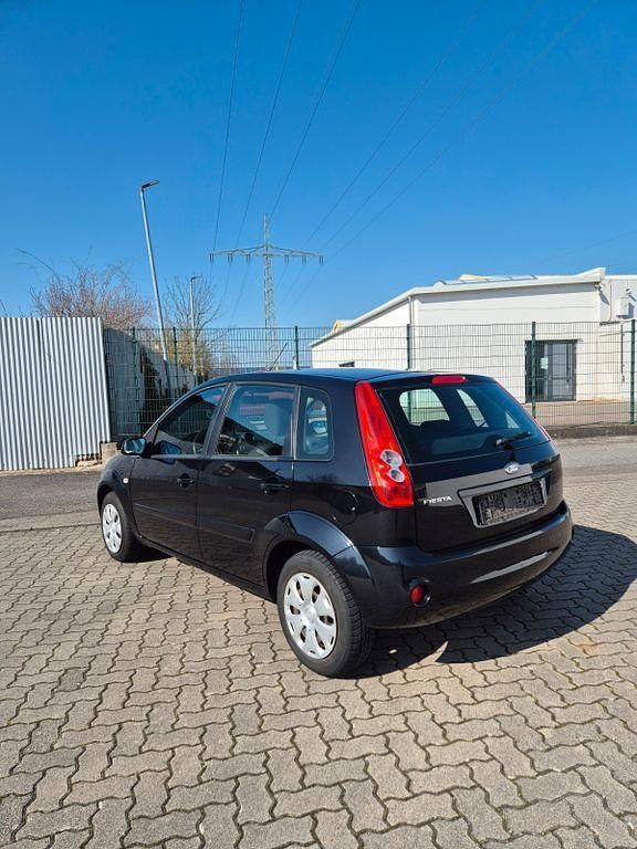 Gebraucht Ford Fiesta Style 80 PS (58 kW) 2008 Schwarz Kleinwagen
