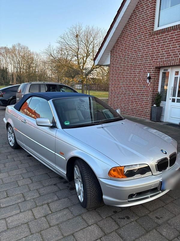 Usata BMW 323 170 CV (125 kW) 2000 Argento Cabrio