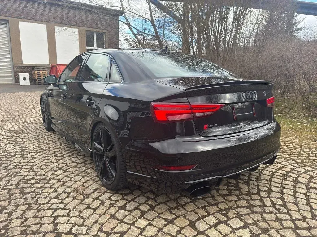 Gebraucht Audi RS3 Sport 400 PS (294 kW) 2018 Schwarz Limousine