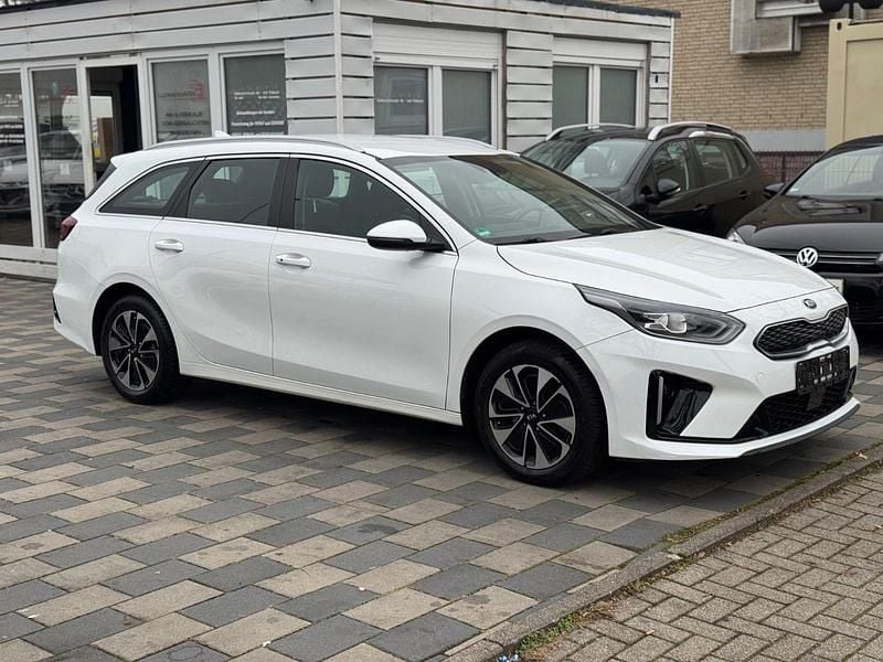 Gebraucht Kia Ceed Sportswagon Spirit 105 PS (77 kW) 2020 (hw2) deluxeweiss met. Kombi