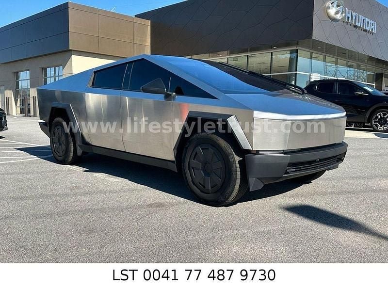 Gebraucht Tesla Cybertruck 450 kW (612 PS) 2025 Grau Pickup