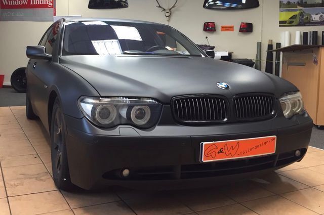 Schwarz Gebraucht 2004 BMW 740 Limousine | 9.999 € - Bild 1/4