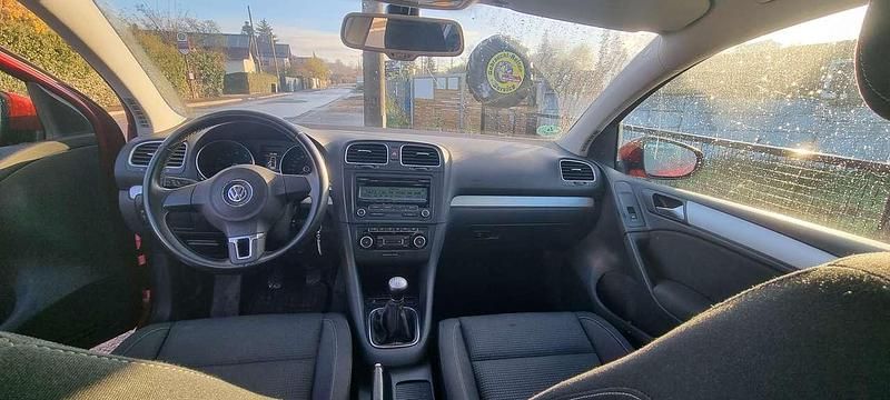 Gebraucht VW Golf VI Team 86 PS (63 kW) 2010 Rot Kleinwagen