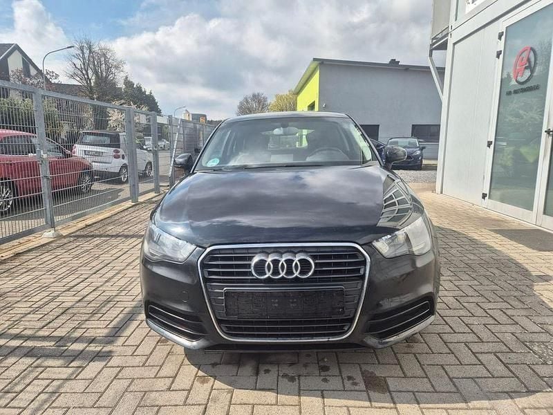 Gebraucht Audi A1 Attraction 105 PS (77 kW) 2011 Schwarz Kleinwagen