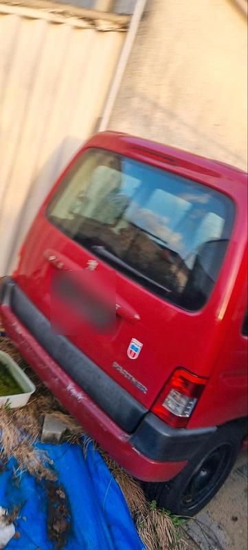 Gebraucht Peugeot Partner 90 PS (66 kW) 2007 Rot Van / Kleinbus