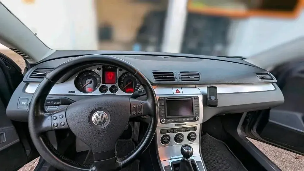 Gebraucht VW Passat 150 PS (110 kW) 2005 Schwarz Kombi