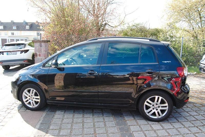 Gebraucht VW Golf Plus Cross Team 105 PS (77 kW) 2010 Schwarz Van / Kleinbus