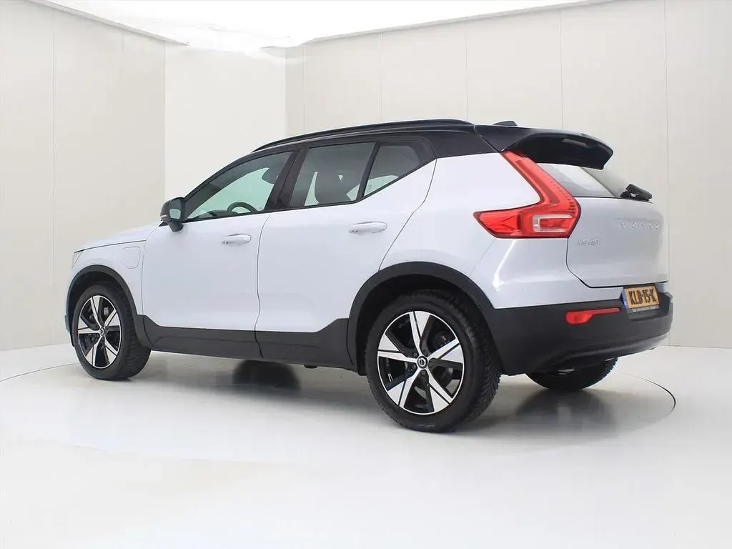 Gebraucht Volvo XC40 R-Design 211 PS (155 kW) 2022 Weiß SUV