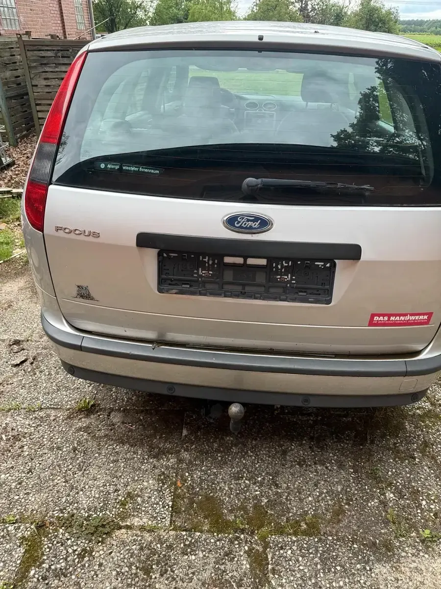 Gebraucht Ford Focus 116 PS (85 kW) 2006 Silber Kombi