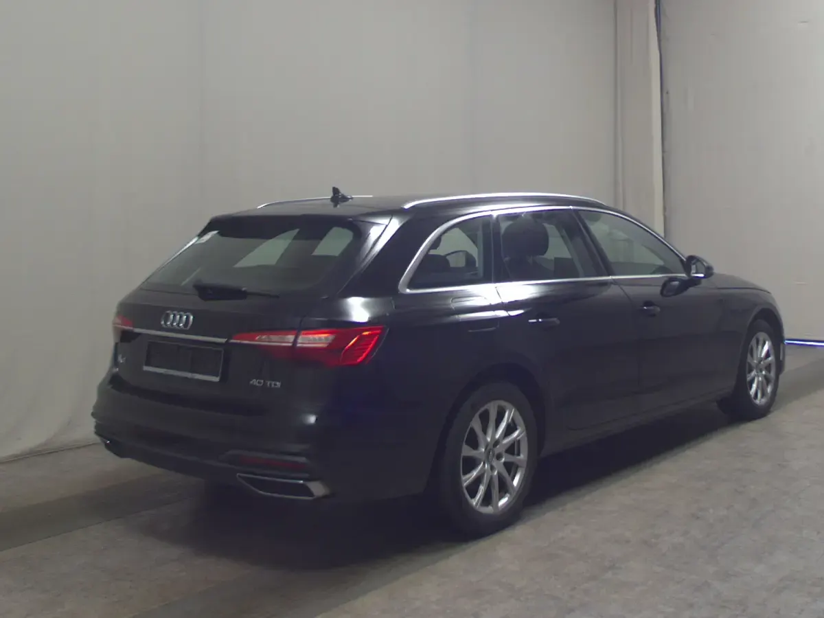 Gebraucht Audi A4 204 PS (150 kW) 2020 Schwarz Kombi