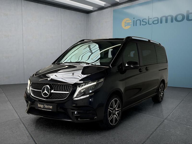 Schwarz Gebraucht 2024 Mercedes V300 Van / Kleinbus | 71.699 € (Teuer) - Bild 1/4