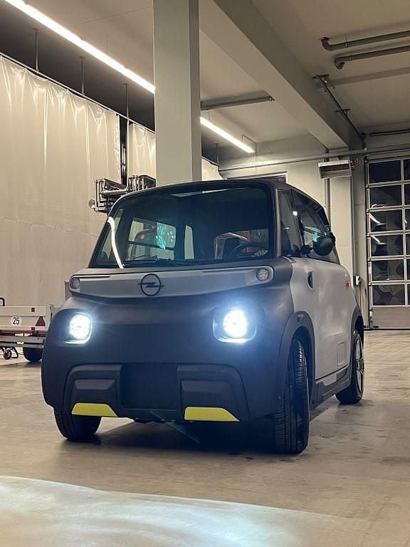 Grau Gebraucht 2023 Opel Rocks-e Rocks Kleinwagen | 7.900 € - Bild 1/4